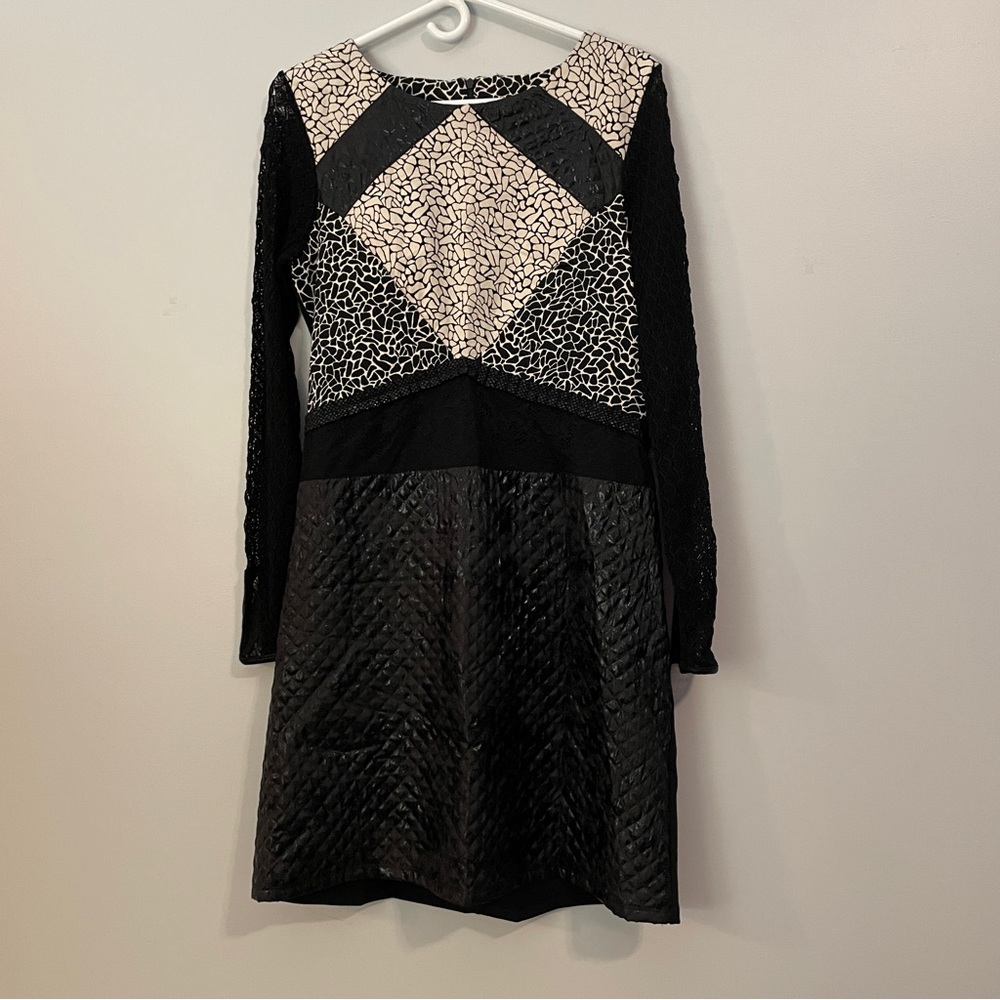 Save The Queen Black & Cream Doily Long Sleeve Animal Print Quilted Dress Large